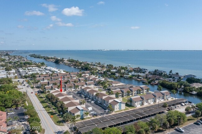 Foto del edificio - 250 N Banana River Dr