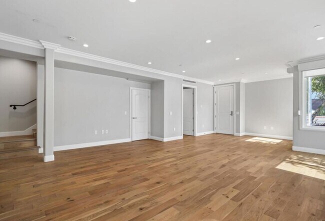Foto del edificio - 1283 Havenhurst Dr