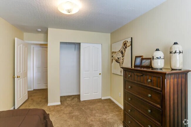 Building Photo - Sterling Pointe Apartments