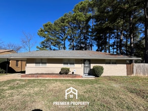 Building Photo - 1334 Timothy Dr