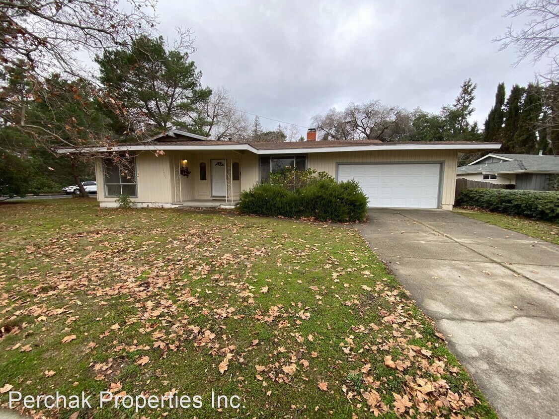 Foto principal - 3 br, 2 bath House - 1425 Camino Verde