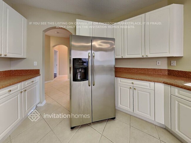 Foto del edificio - 4982 Pebblebrook Ter