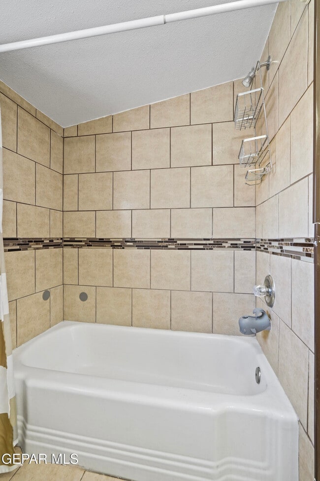 Building Photo - 3021 Orkney Rd