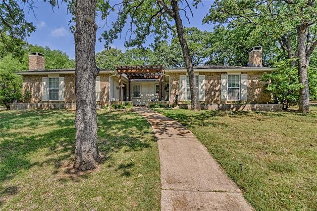 Foto del edificio - 4817 Woodland Park Blvd
