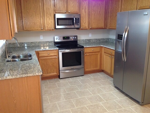 Building Photo - 230 Stoney Crossing