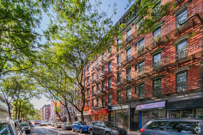 332 E 11th St, Nueva York, NY 10003-7424 - 332 E 11th St