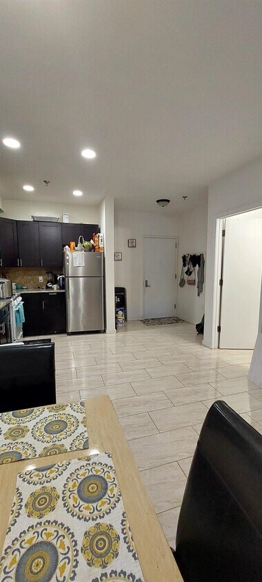Foto principal - 4537 Bergenline Ave