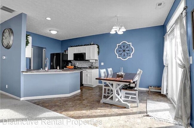 Building Photo - 4 br, 2 bath House - 5655 Dunston Dr