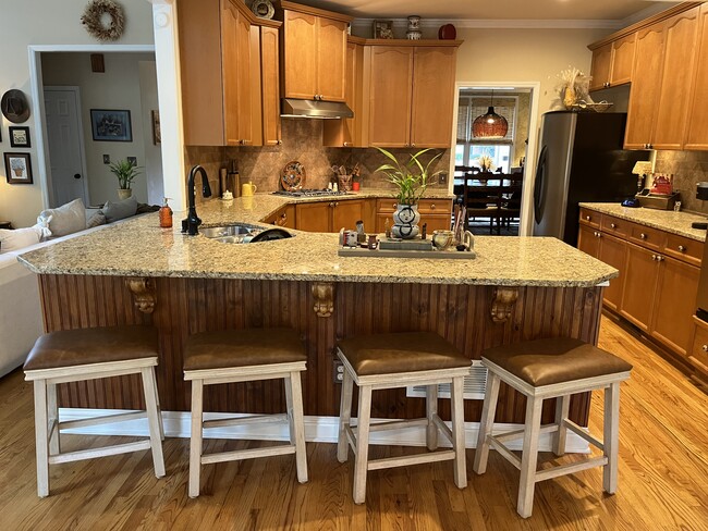 Foto del edificio - 201 Glenrise Ct