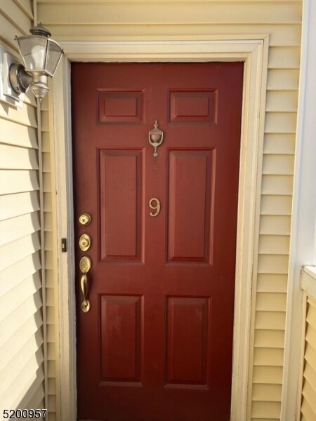 Building Photo - 602 Deepdale Ct