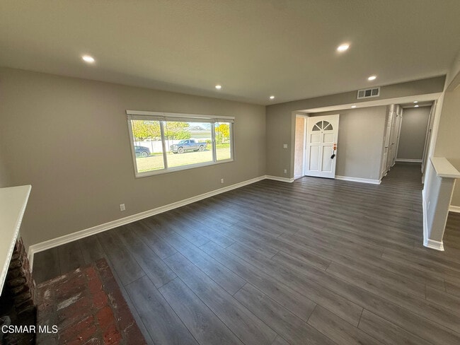 Foto del edificio - 216 Virginia Dr