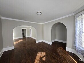 Building Photo - 506 W New York St