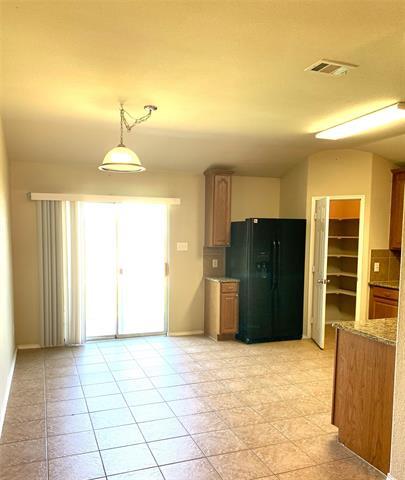 Foto del edificio - 9216 White Swan Pl