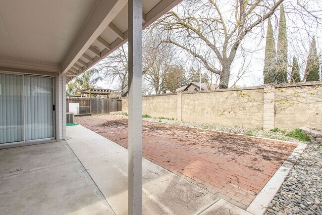 Foto del edificio - Charming 3-bedroom 2 bathroom Home