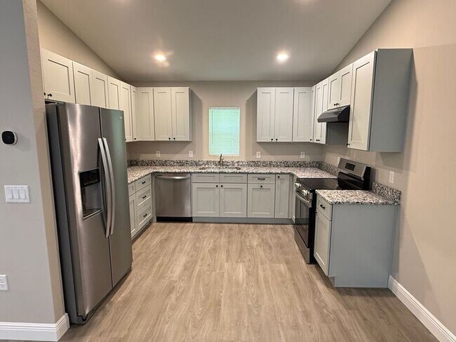 Foto del edificio - 3/2 half Duplex-NEW CONSTRUCTION