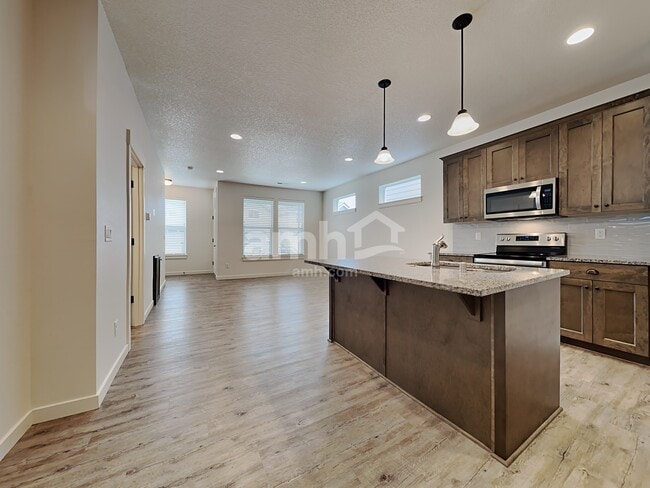 Building Photo - 7029 S 11th St