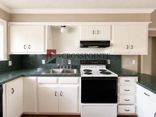 Foto del edificio - Tour Today! Studio Apartment in East Tyler! 1/2 Off First Full Months Rent!