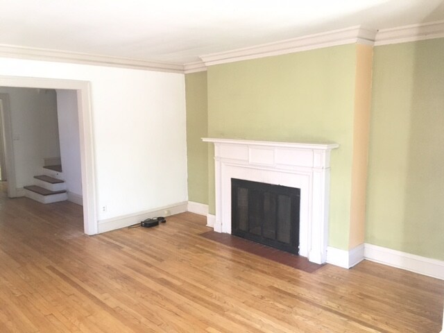 Building Photo - 2315 S Overlook Rd