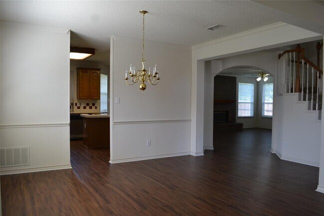 Foto del edificio - 4132 Timber Trail Dr