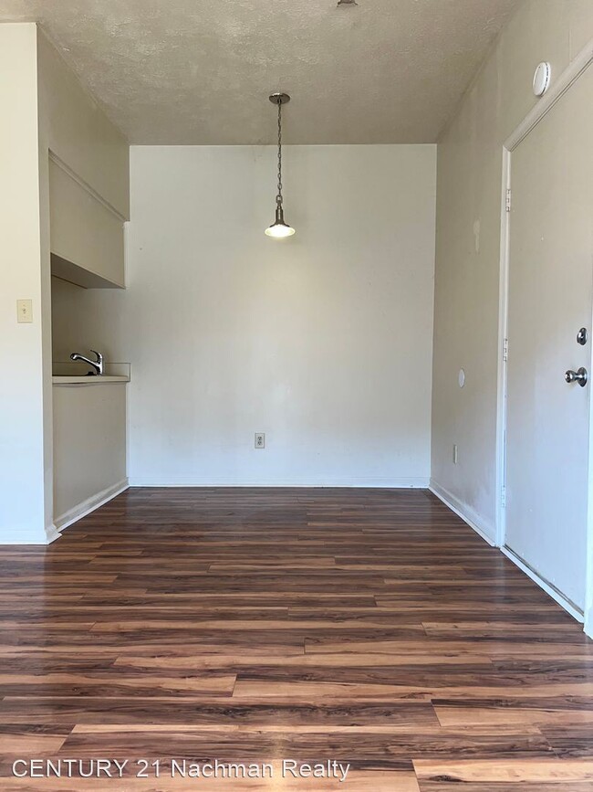 Building Photo - 1 br, 1 bath House - 14 Pacific Drive