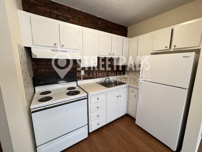 Building Photo - 1 bedroom in Boston MA 02130