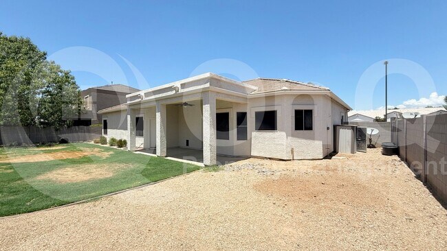 Foto del edificio - 119 E Joseph Way
