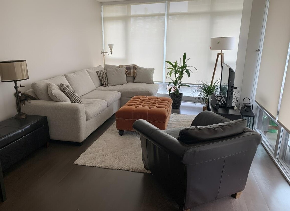 Primary Photo - 1455 George St