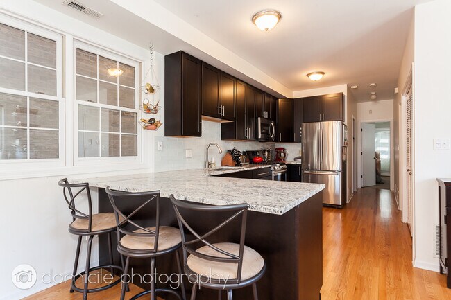 Foto del edificio - 1417 W Erie St