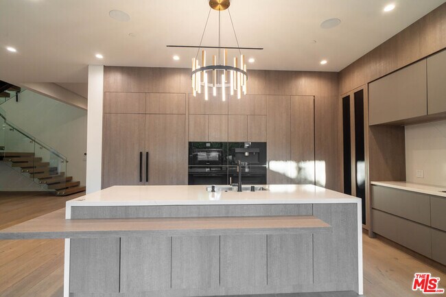 Foto del edificio - 829 N Ogden Dr