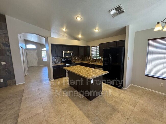 Building Photo - 5913 W Mercury Way