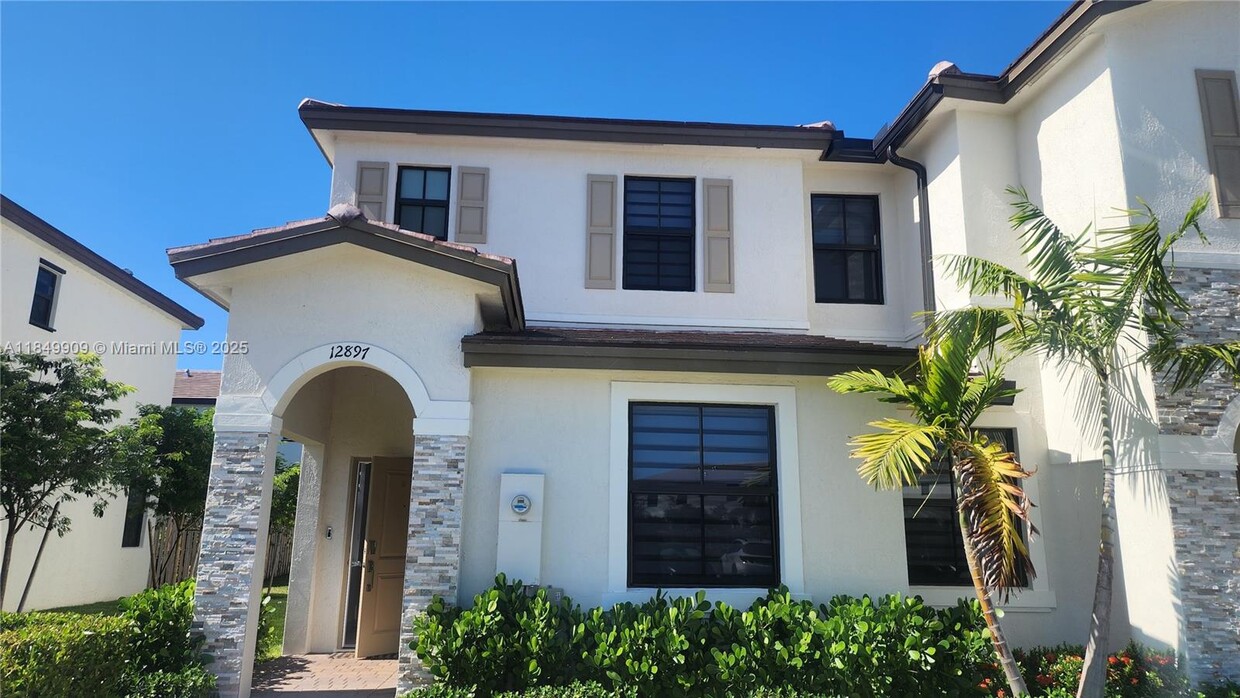 Primary Photo - 12897 SW 234th St