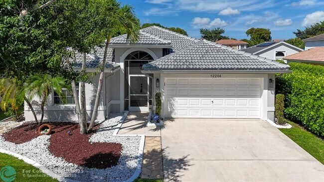 Foto del edificio - 12204 Sunset Point Cir
