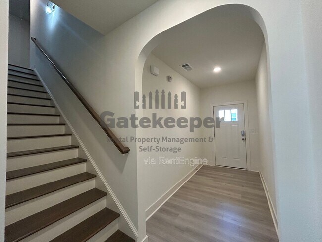 Foto del edificio - 7741 Squire Ct