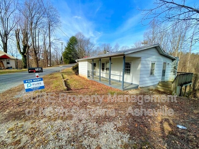 Foto del edificio - 740 Reservoir Rd