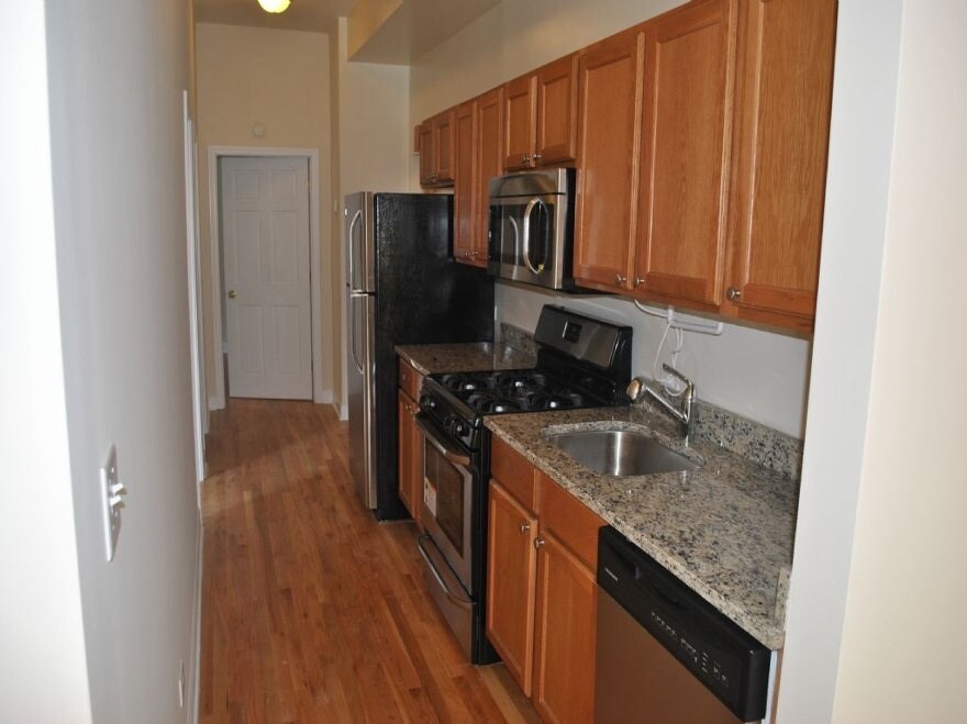 Foto principal - 3128 N Lincoln Ave