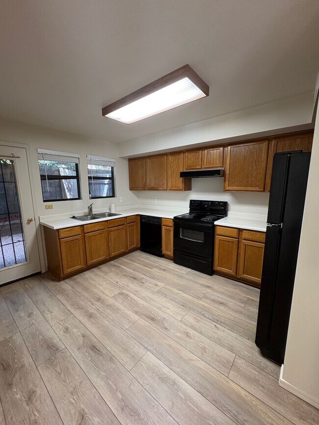 Building Photo - 4130 E Spring Meadows Cir