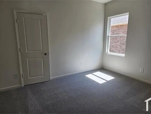 Building Photo - 8364 Sniptoe Dr