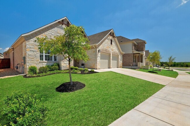 Foto del edificio - 2312 Gold Dust Trl