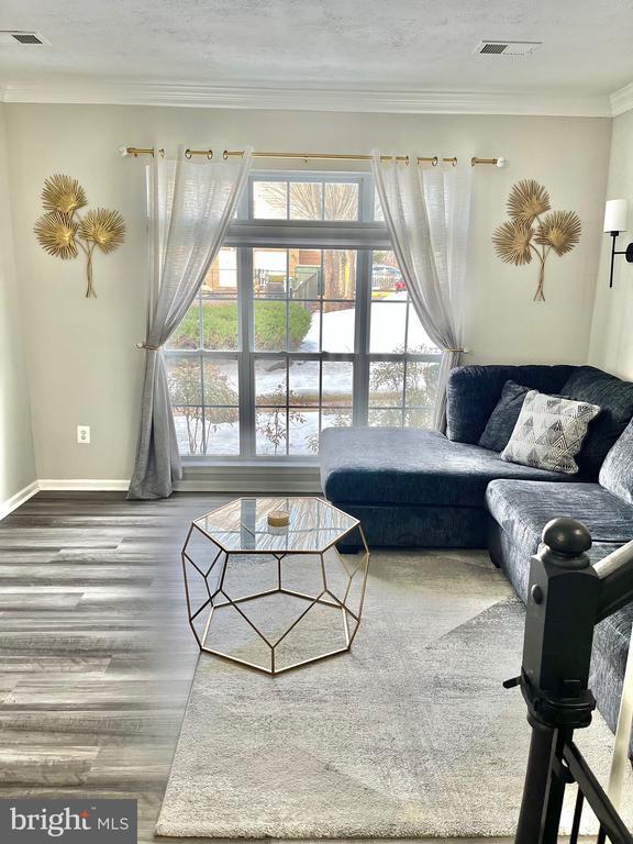 Foto del edificio - 12310 Rollys Ridge Ave