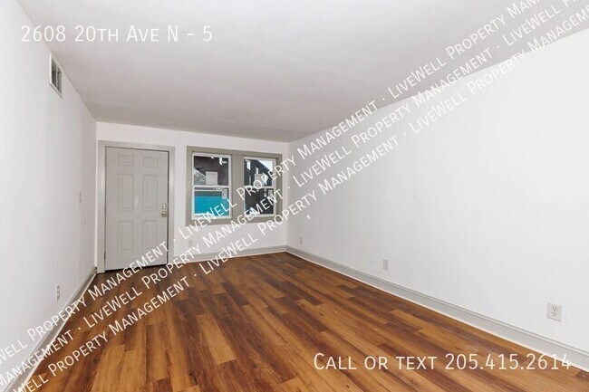 Foto del edificio - 2608 20th Ave N