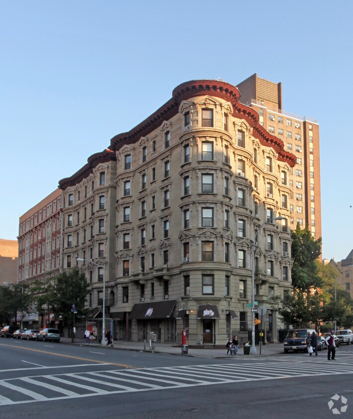 Primary Photo - 121 Saint Nicholas Ave