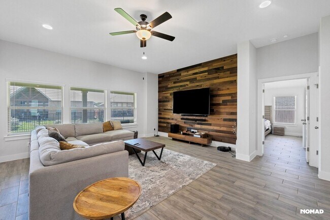 Foto del edificio - Stunning 4BR House in Leander