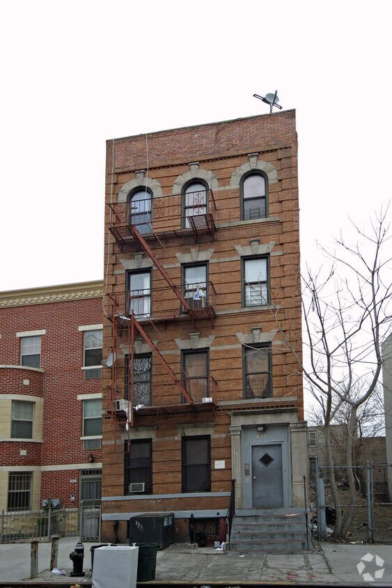 Primary Photo - 1631 Saint Marks Ave