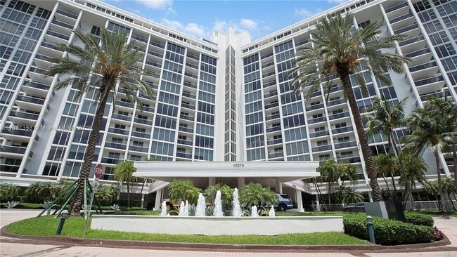 Building Photo - 10275 Collins Ave