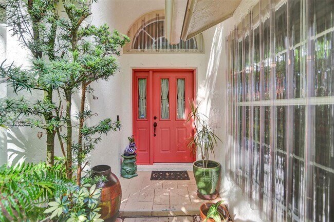 Building Photo - 505 Misty Oaks Dr