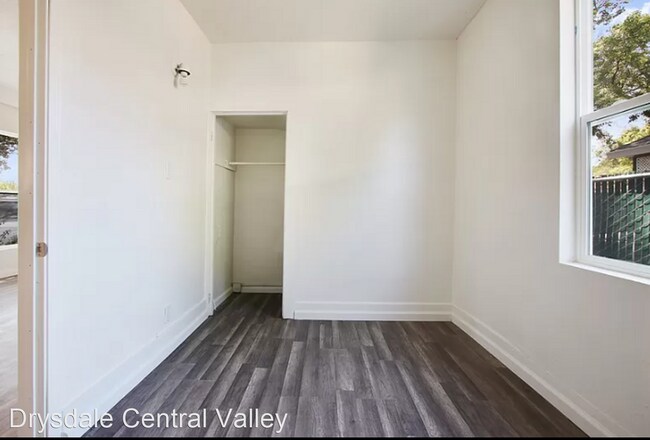 Building Photo - 150 Burney St