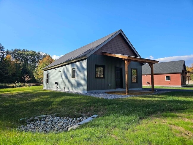 Building Photo - 23 Steele Dr