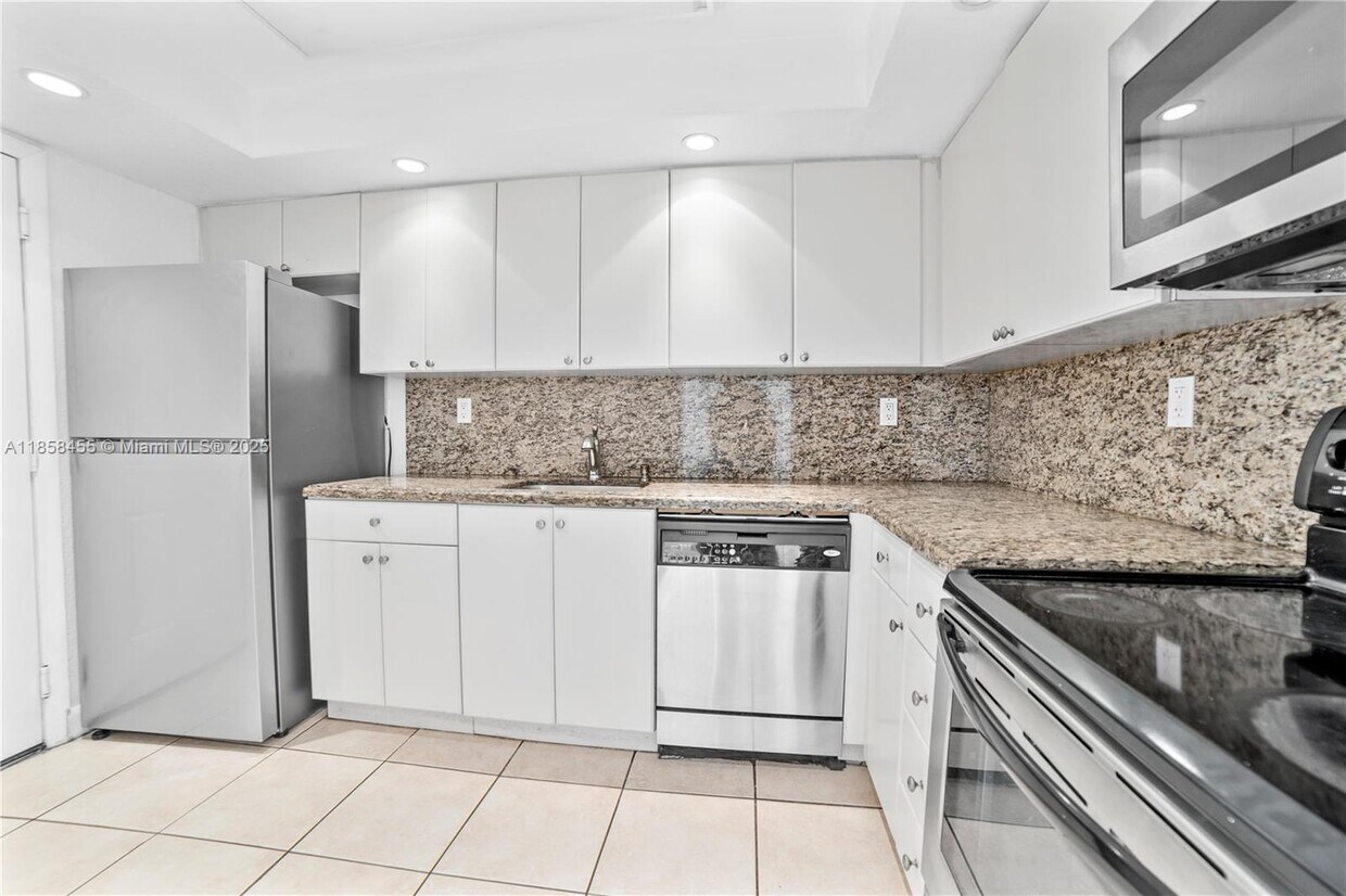 Foto principal - 8650 SW 109th Ave