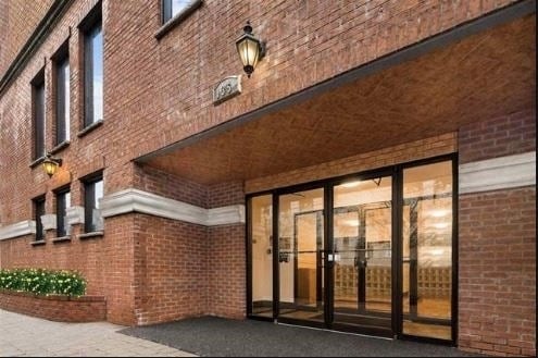 Foto principal - 135 38th St