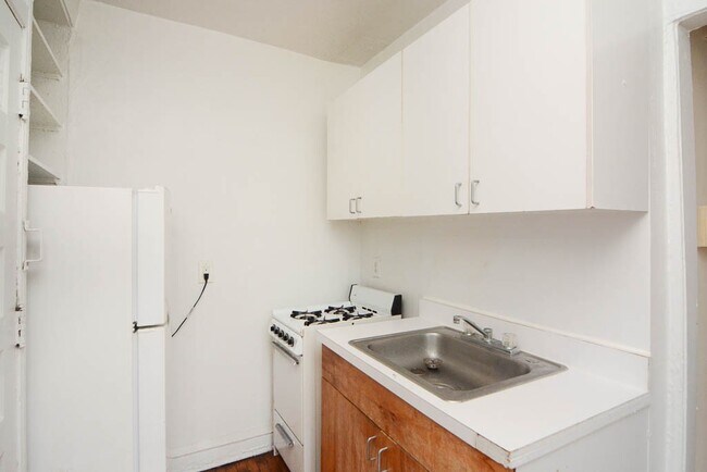 Foto del edificio - 3310 W Schubert Ave